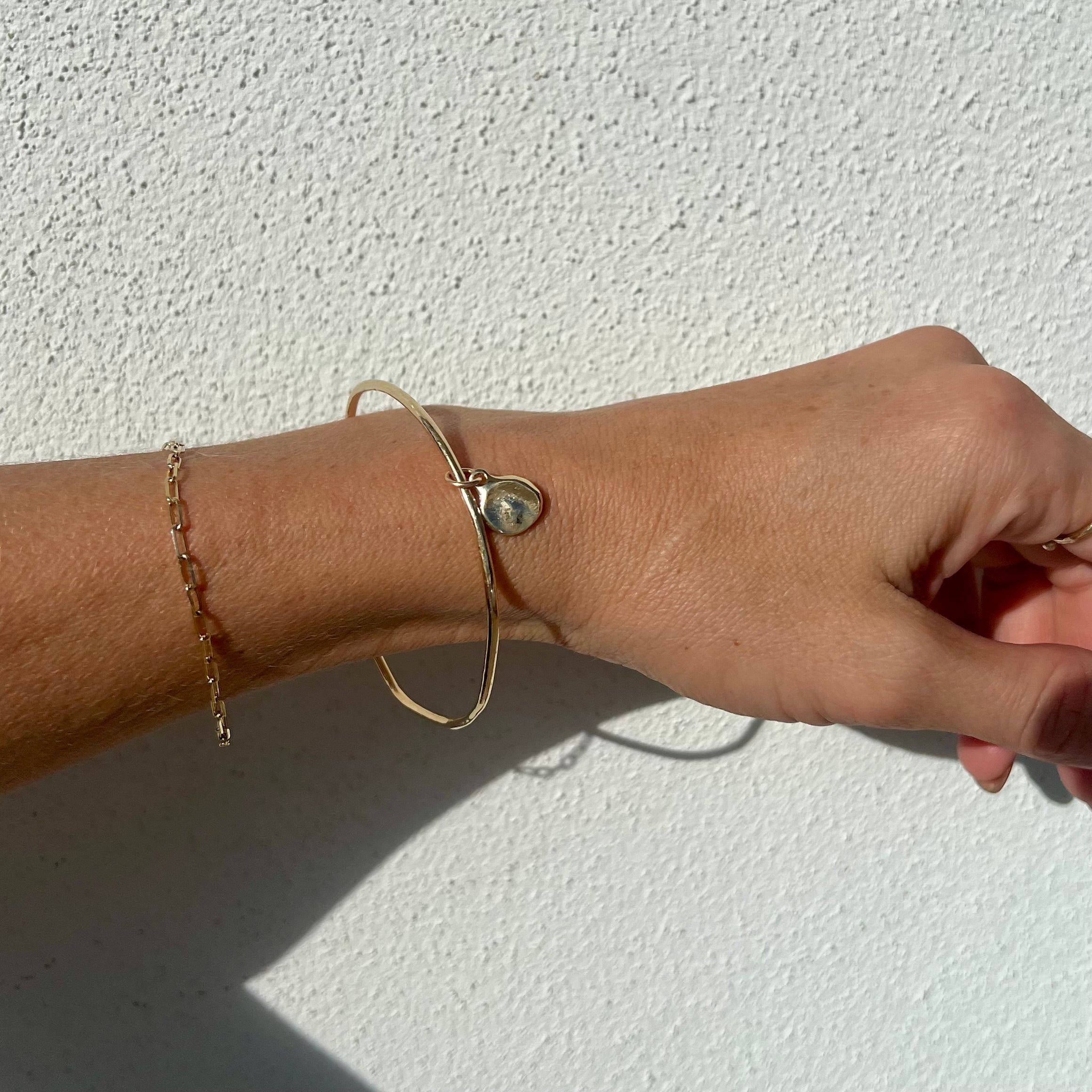 How to remove tarnish from jewellery
