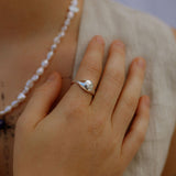 the impression elegant signet - solid gold