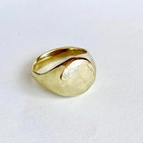 the impression classic signet - solid gold