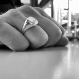 the impression classic signet - solid gold