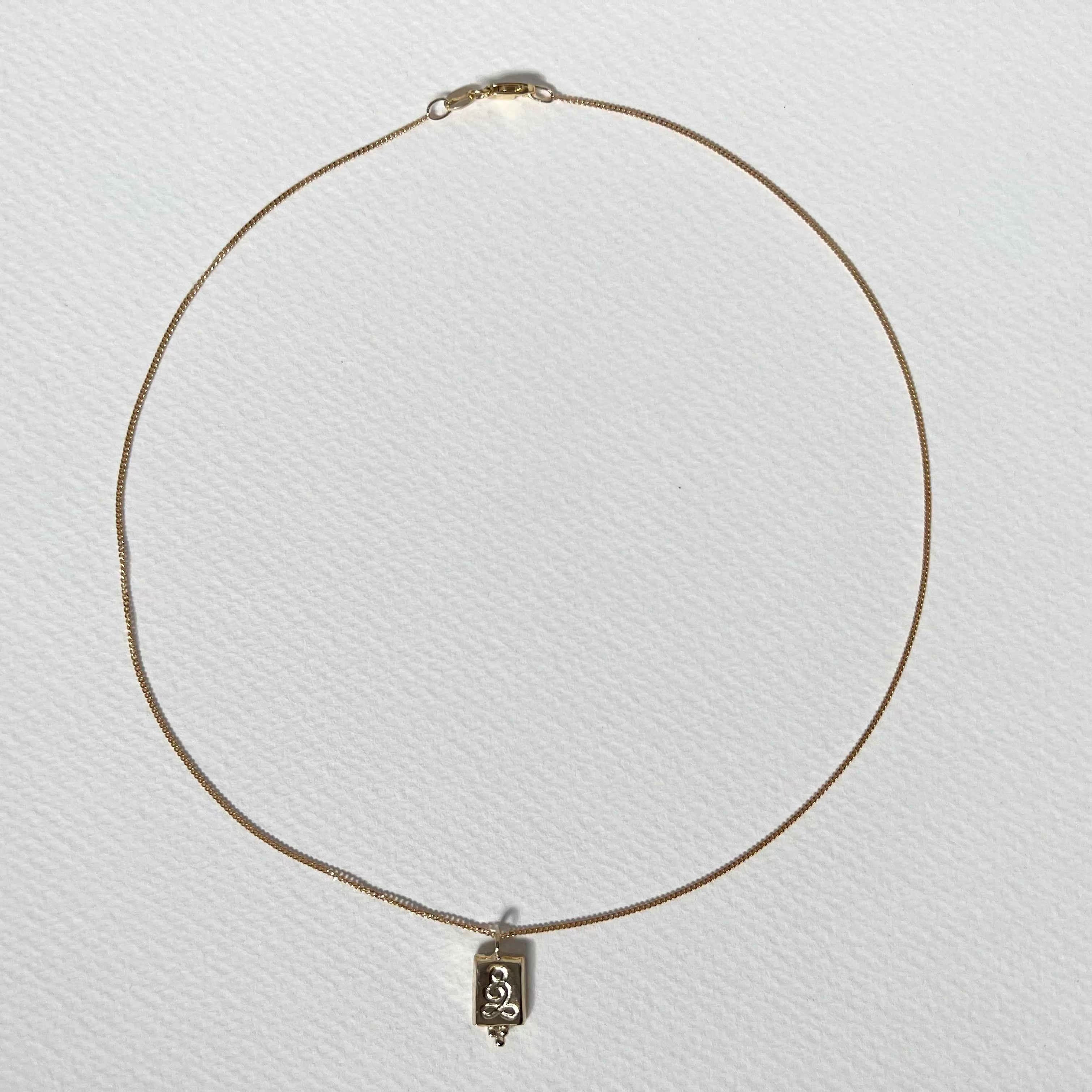 the mother pendant - solid gold